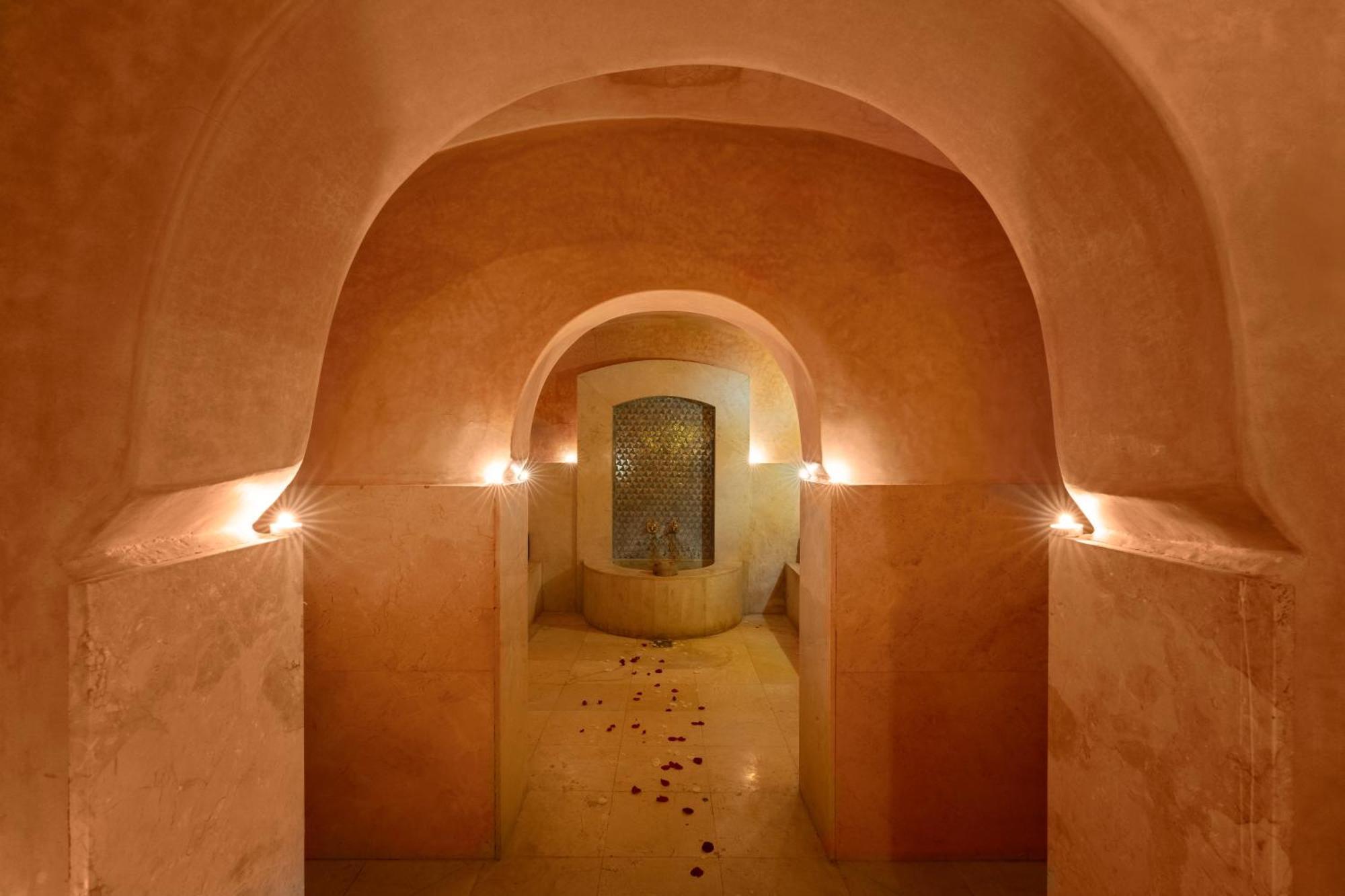 Atlas Essaouira Riad Resort Exterior photo The crypt